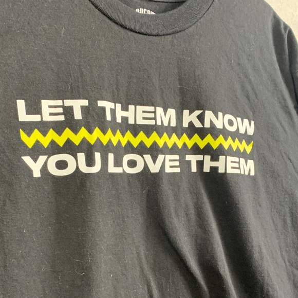 Peanuts Black Tee with Yellow Accents dream clothing Charlie Brown - Picture 14 of 15